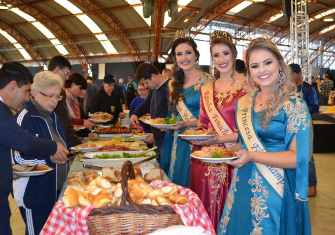 Festival Colonial Italiano celebra os costumes da imigração