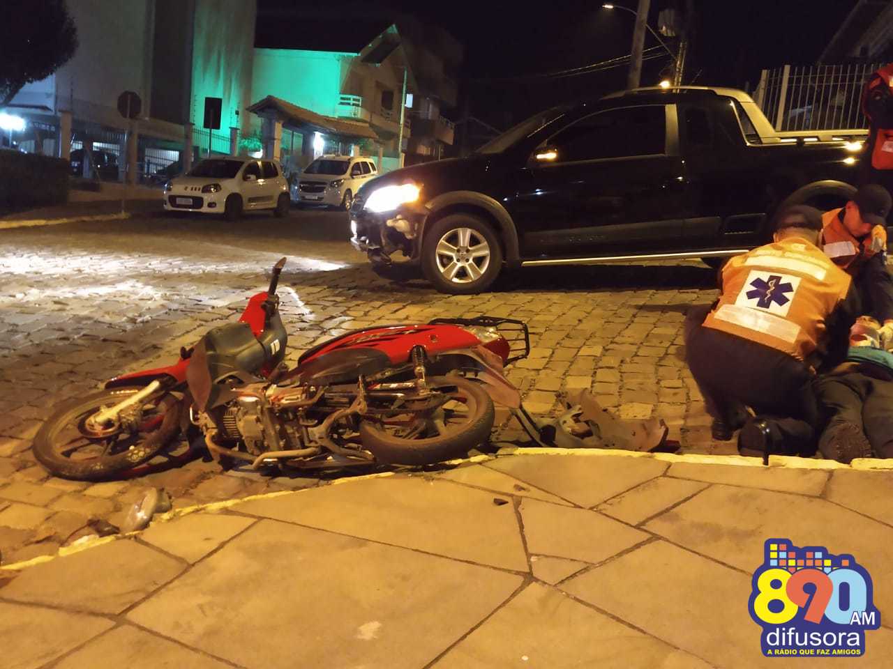 Motociclista fica ferido em acidente no bairro Progresso em Bento