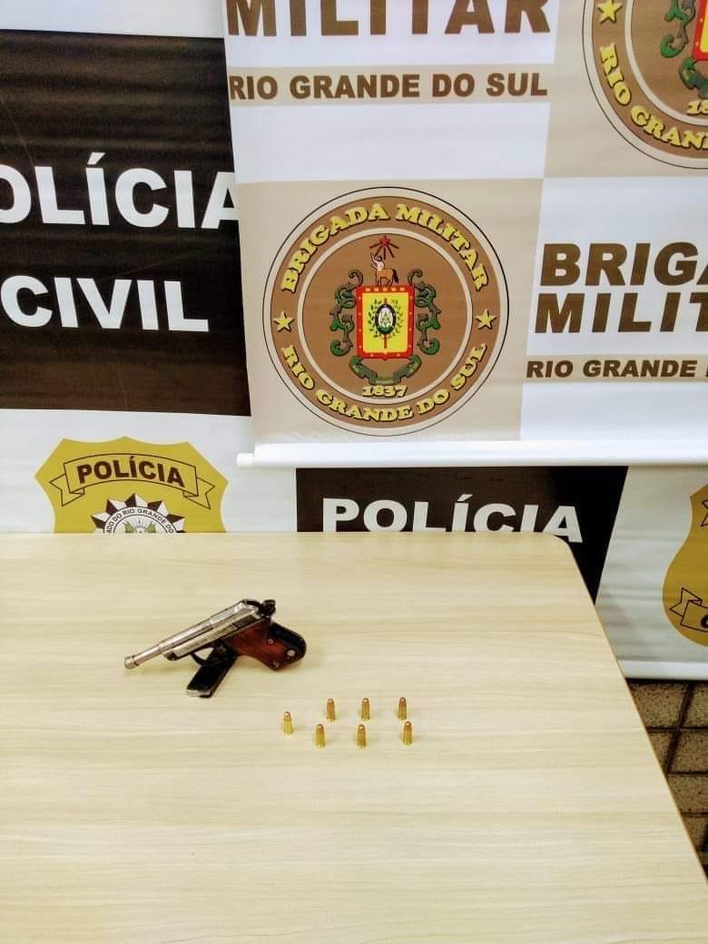 Força Tática prende homem por porte ilegal de arma em Farroupilha