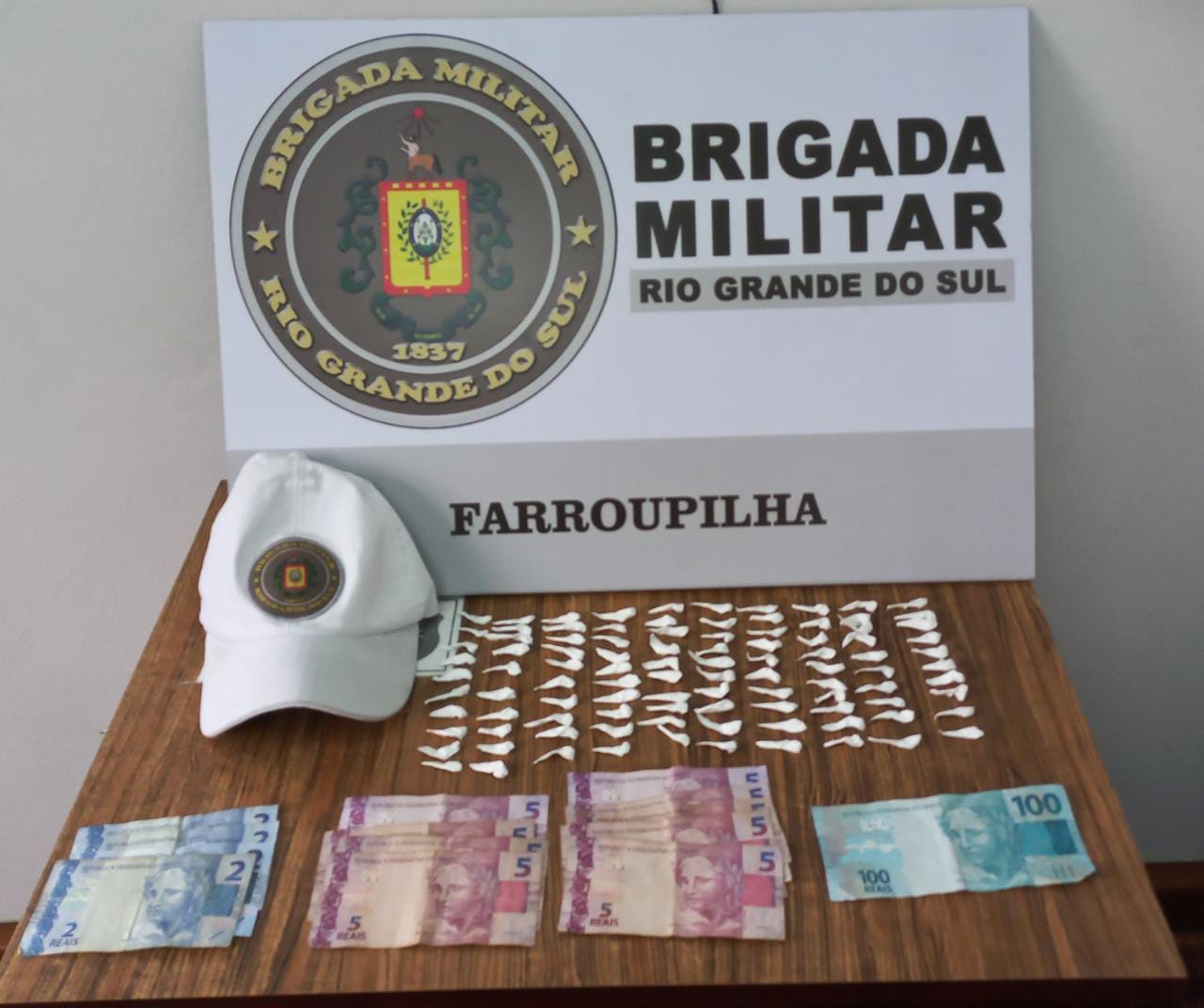 Homem é preso por tráfico de drogas no São José, em Farroupilha