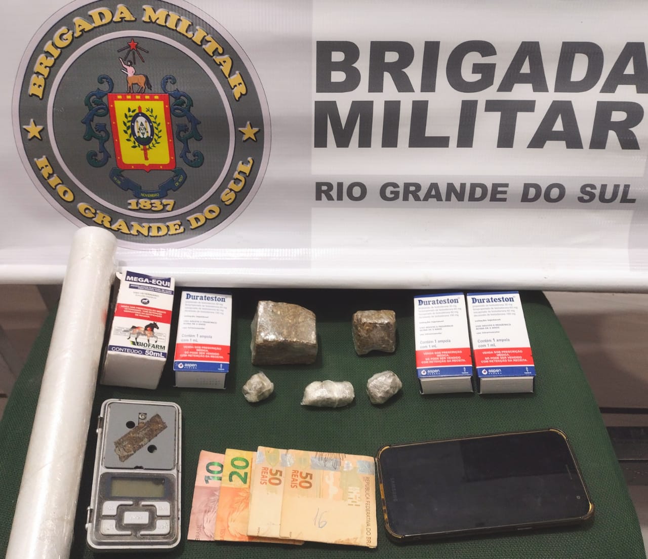 Brigada Militar prende homem por tráfico de drogas em Três Coroas
