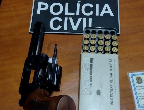 Polícia Civil apreende arma e munições durante operação em Bento Gonçalves