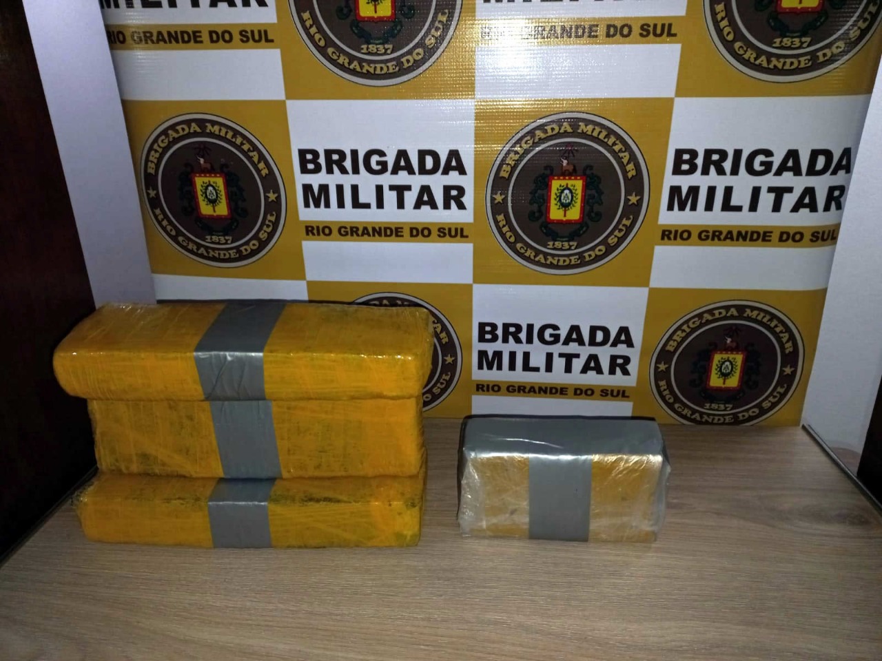 Brigada Militar prende traficante com três quilos de maconha em Nova Petrópolis