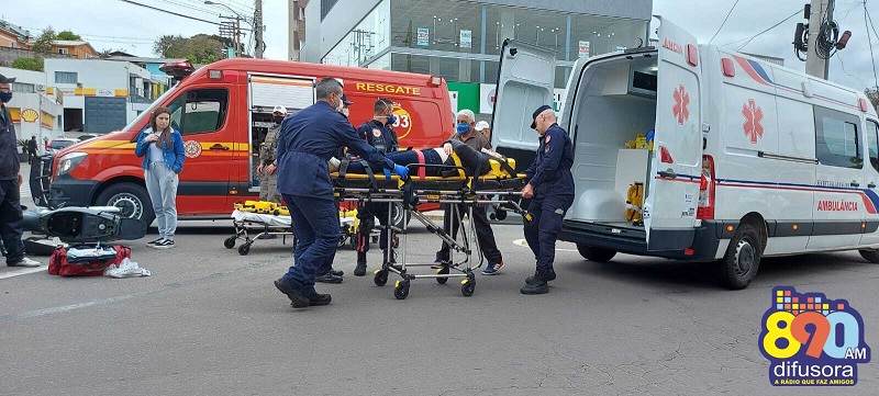 Acidente deixa uma pessoa ferida no bairro São Roque, em Bento