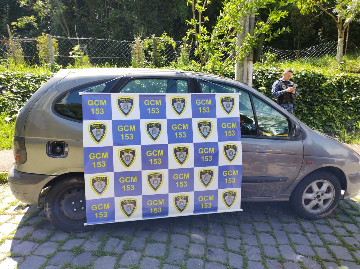 Guarda Civil Municipal apreende veículo irregular no São João em Bento