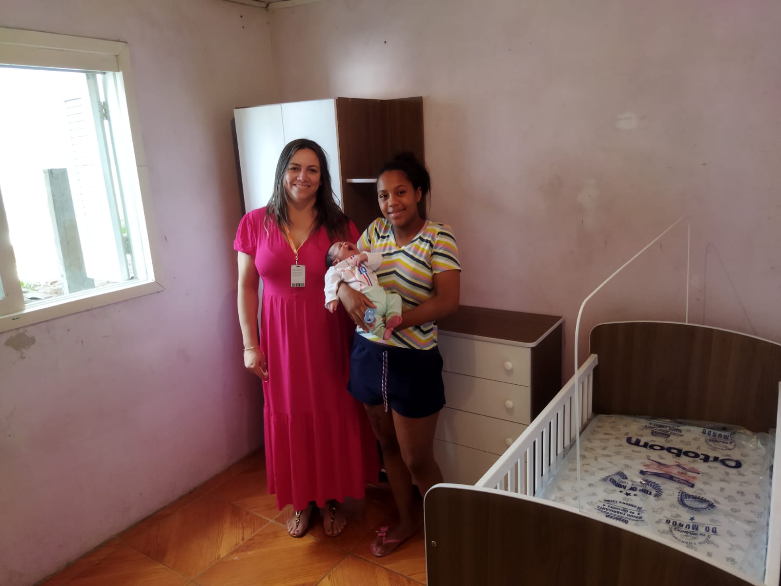 Pelo 17º ano, Multimóveis entrega dormitório completo para primeiro bebê nascido em Bento Gonçalves