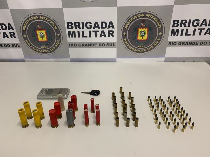 4ºBPChq prende outro suspeito de homicídios e apreende munições em Caxias