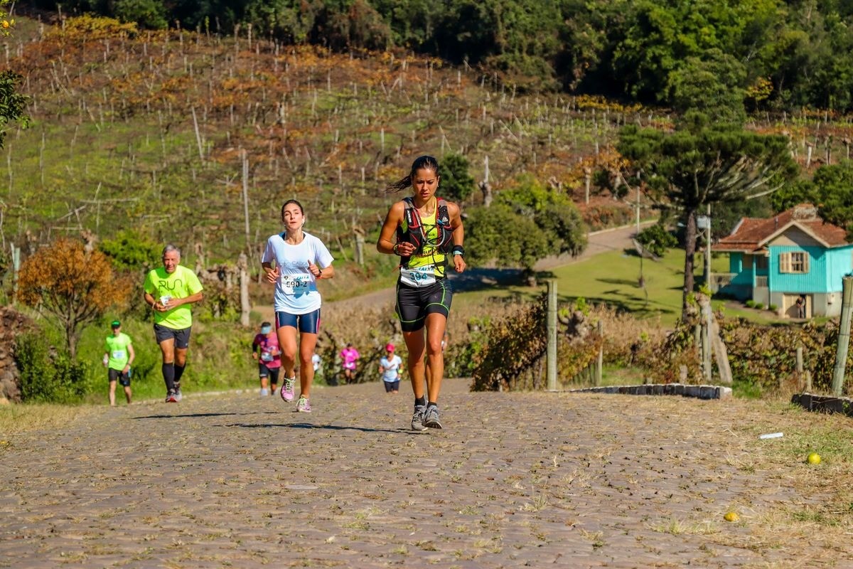 Wine Run Brasil reúne mil atletas na Serra Gaúcha neste sábado, dia 21, no Vale dos Vinhedos