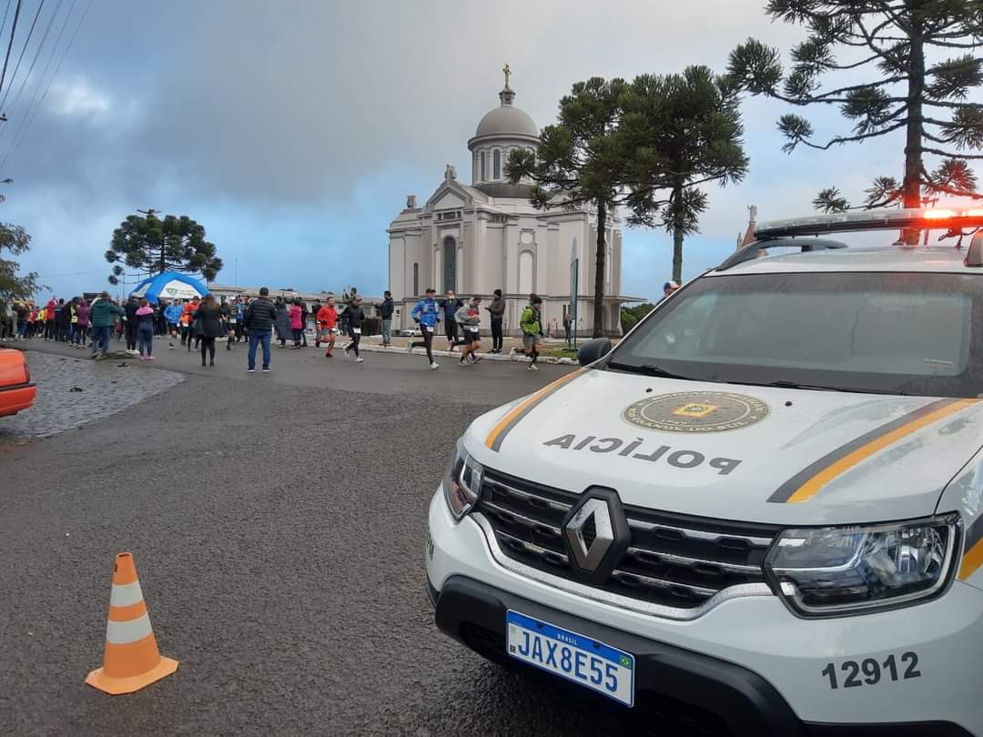 36º Batalhão de Policia Militar de Farroupilha realiza policiamento na ultramaratona em caminhos de Caravaggio