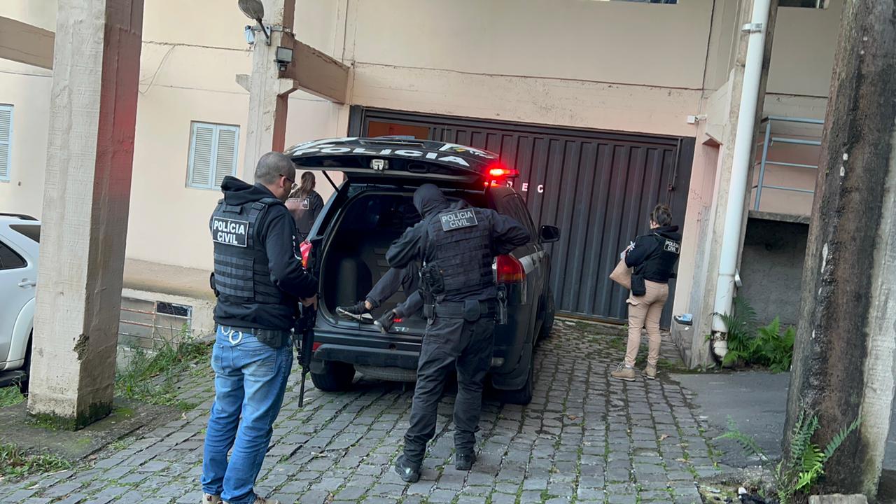 Polícia Civil prende homem foragido da justiça em Caxias do Sul