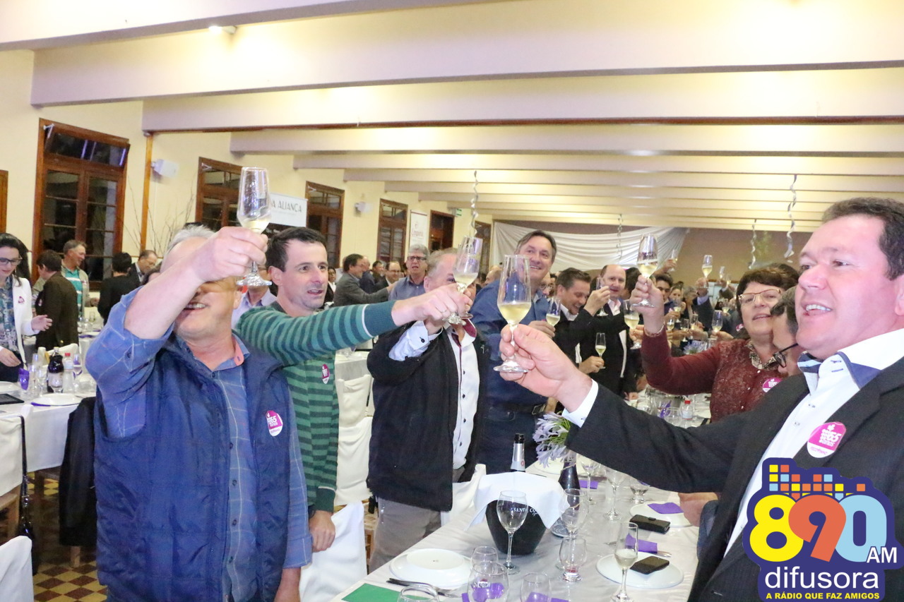 Cooperativas vinícolas da região celebram 65 anos da Fecovinho-RS