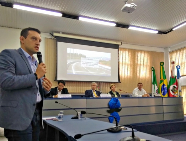 Bento Gonçalves participa de seminário que discute extensão da BR-448