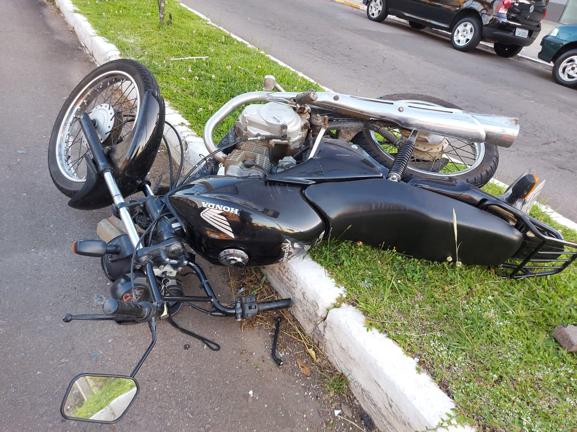 Motociclista fica ferido em acidente no São Roque em Bento