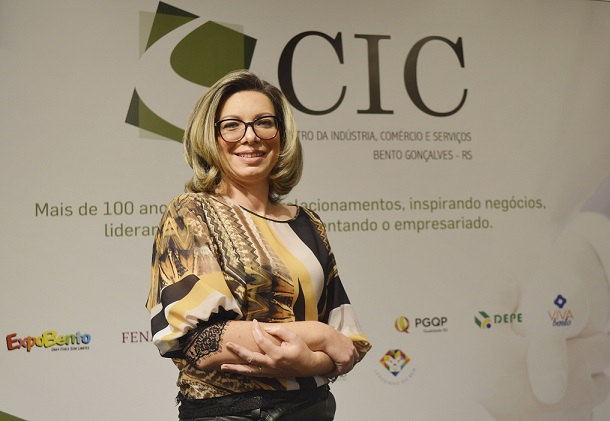Marijane Paese faz história ao assumir presidência do CIC-BG