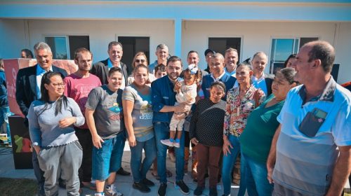 Governo do Estado entrega 28 casas temporárias em Arroio do Meio, no Vale do Taquari