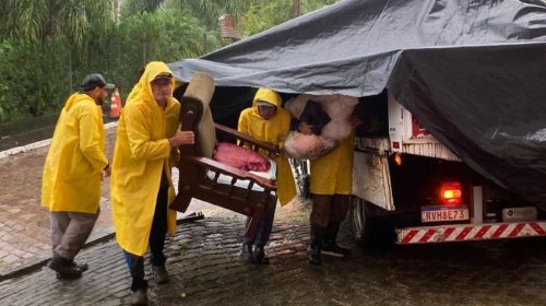 Prefeitura segue trabalhando para solucionar os transtornos causados pela chuva em Bento