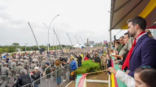 Desfile Farroupilha mostra valorização das forças de segurança, da cultura e do orgulho gaúcho e enaltece quem atuou na enchente