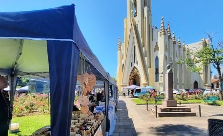 Arte na Praça: evento está há um ano valorizando o segmento em Bento Gonçalves