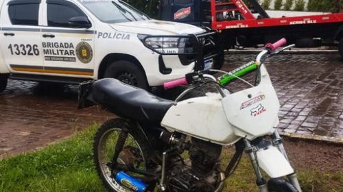 BRIGADA MILITAR APREENDE UMA MOTO POR ADULTERAÇÃO DE SINAL DE IDENTIFICAÇÃO EM NOVA BASSANO