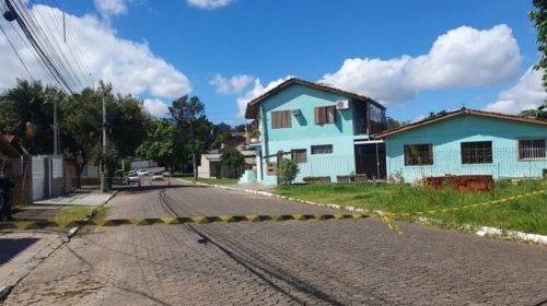 HOMEM ATACA A PRÓPRIA MÃE E SOBRINHO DE 4 ANOS COM FACA, EM NOVO HAMBURGO