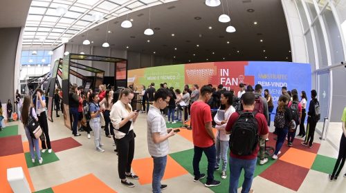 Estudantes de Bento Gonçalves, Carlos Barbosa, Caxias do Sul, Flores da Cunha e Nova Petrópolis participam da Mostratec, a maior feira de ciência e tecnologia da América Latina