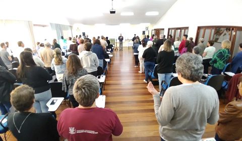 Encontro de coordenações paroquiais de Catequese da Diocese de Caxias do Sul alinha o calendário 2025