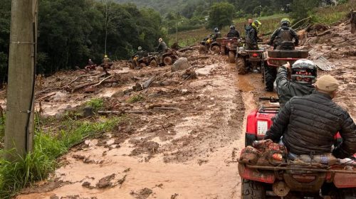 Treinamento com voluntários da Defesa Civil ocorre neste domingo,1, em Bento