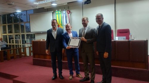 CIC-BG recebe homenagem de Portaria de Louvor e Agradecimento na Câmara de Vereadores de Bento Gonçalves