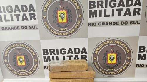 HOMEM É PRESO COM MAIS DE 3 KG DE MACONHA NO BAIRRO IMIGRANTE, EM FARROUPILHA