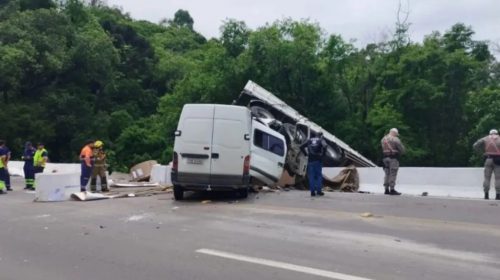 IDENTIFICADO CARONEIRO DE VAN QUE MORREU EM ACIDENTE NA ERS-122, EM FLORES DA CUNHA