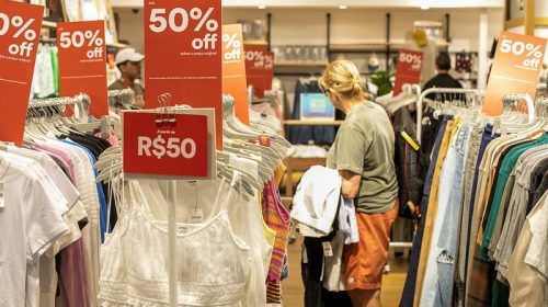 Impacto do 13º salário deve refletir o aumento do poder de compra do consumidor gaúcho