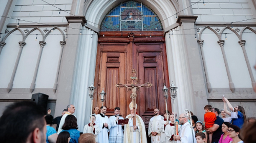 Mais de 1,5 mil pessoas participam da abertura do Jubileu 2025 na Diocese de Caxias do Sul