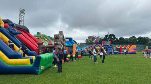 Bento: Festa de Natal das crianças reúne comunidade em tarde de diversão