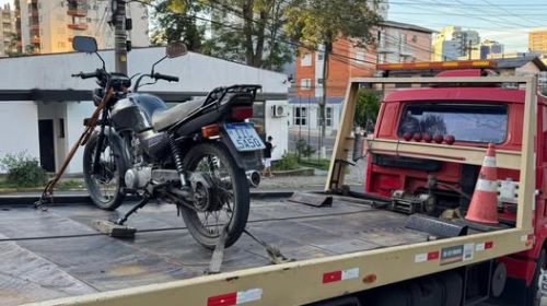 BRIGADA MILITAR PRENDE NO EUCALIPTOS, EM BENTO, AUTOR DE ROUBO NO BAIRRO SANTA MARTA