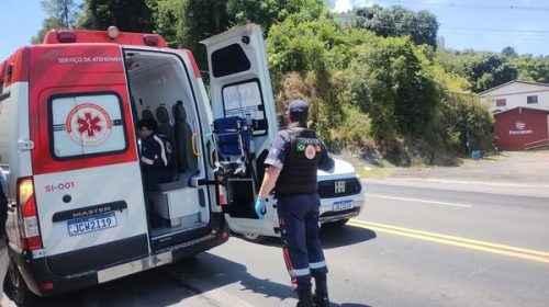 Motociclista fica ferido em acidente na BR-470, no Bairro Santa Rita, em Bento Gonçalves