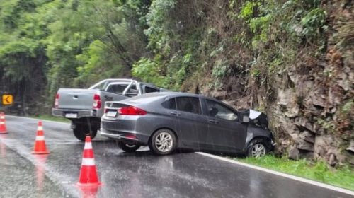 ACIDENTE DE TRÂNSITO DEIXA CINCO FERIDOS NA BR 386, EM POUSO NOVO