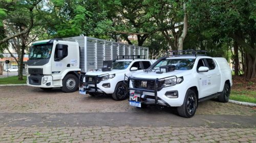 Seapi recebe caminhão boiadeiro, caminhonetes e drones em convênios com Fundesa e Mapa