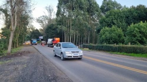 Interrupção total da pista na noite desta terça-feira, dia 11, na BR 470, Serra das Antas, entre Bento Gonçalves e Veranópolis