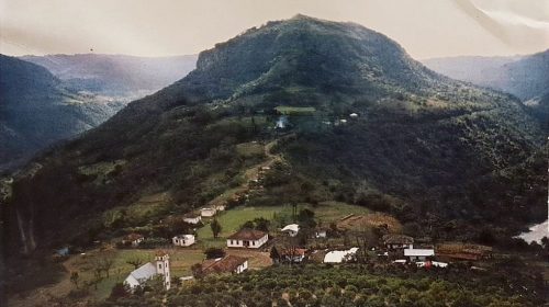 Patrimônio Vivo: as múltiplas identidades e significações do patrimônio ferroviário na comunidade de São Luiz das Antas/Bento Gonçalves-RS