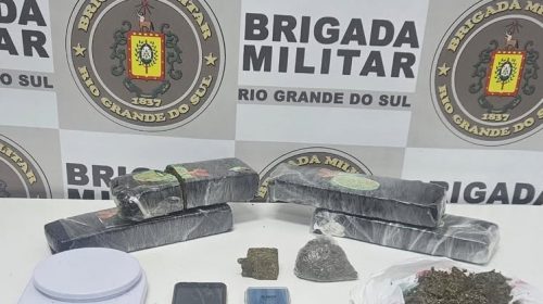 CASAL É PRESO COM MAIS DE 3KG DE MACONHA NO BAIRRO MEDIANEIRA, EM FARROUPILHA