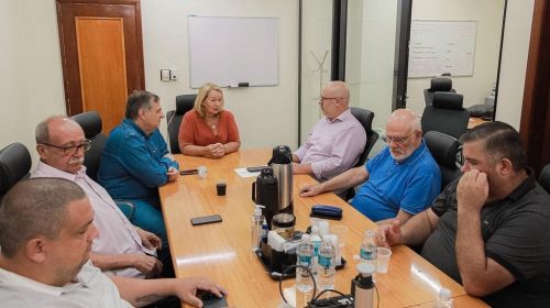 Deputado Rodrigo Lorenzoni entrega recursos de emenda parlamentar ao Hospital Tacchini