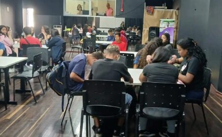 Transformando Vidas: projeto inicia com aulas para quase 40 jovens