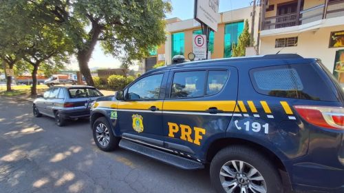 PRF PRENDE HOMEM POR USO DE DOCUMENTO FALSO, EM SÄO JOSÉ DO SUL