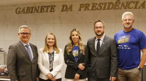 Federação Varejista do RS leva pauta do Dia Livre de Impostos à Assembleia Legislativa