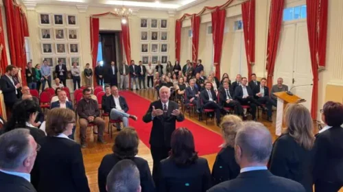 Embaixador da Itália é recebido na Prefeitura de Bento Gonçalves