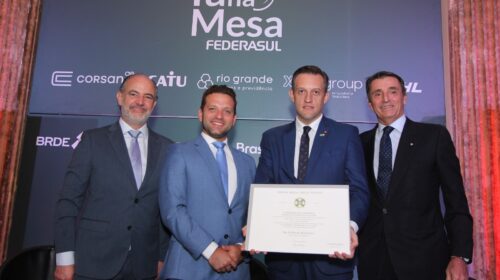 Deputado Guilherme Pasin é condecorado com a Ordem da Estrela da Itália