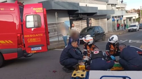MOTOCICLISTA SOFRE FRATURA EXPOSTA AO SE ENVOLVER EM ACIDENTE COM CARRO NO PROGRESSO, EM BENTO GONÇALVES