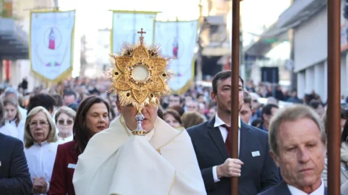 Solenidade de Corpus Christi terá celebrações e coleta de alimentos no Santuário Santo Antônio de Bento