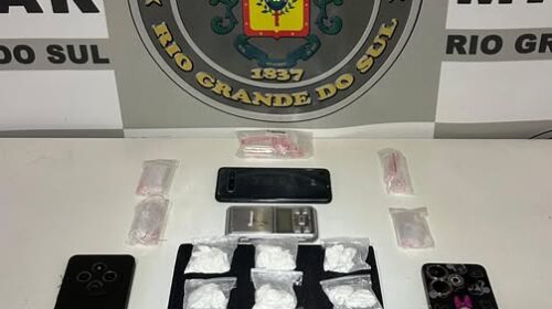 BRIGADA MILITAR PRENDE ESTRANGEIRO POR TRÁFICO DE DROGAS, EM GUAPORÉ