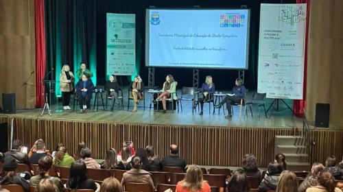 Secretaria de Educação apresenta painel na Conferência Internacional de Educação Ambiental